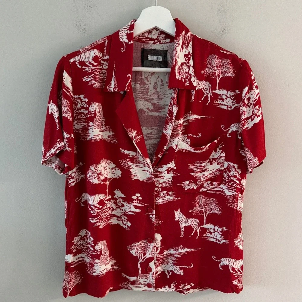 Reformation Md Red Safari Toile Animal Print Short Sleeve Button Down Blouse Top